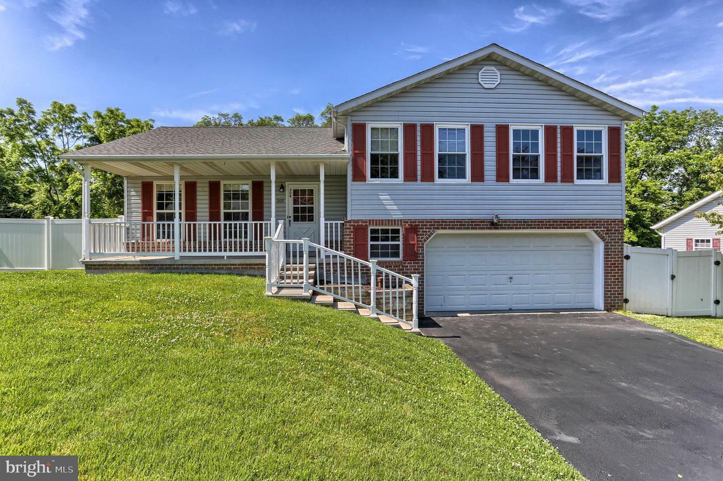 Property Photo:  309 Jasmine Drive  PA 17331 