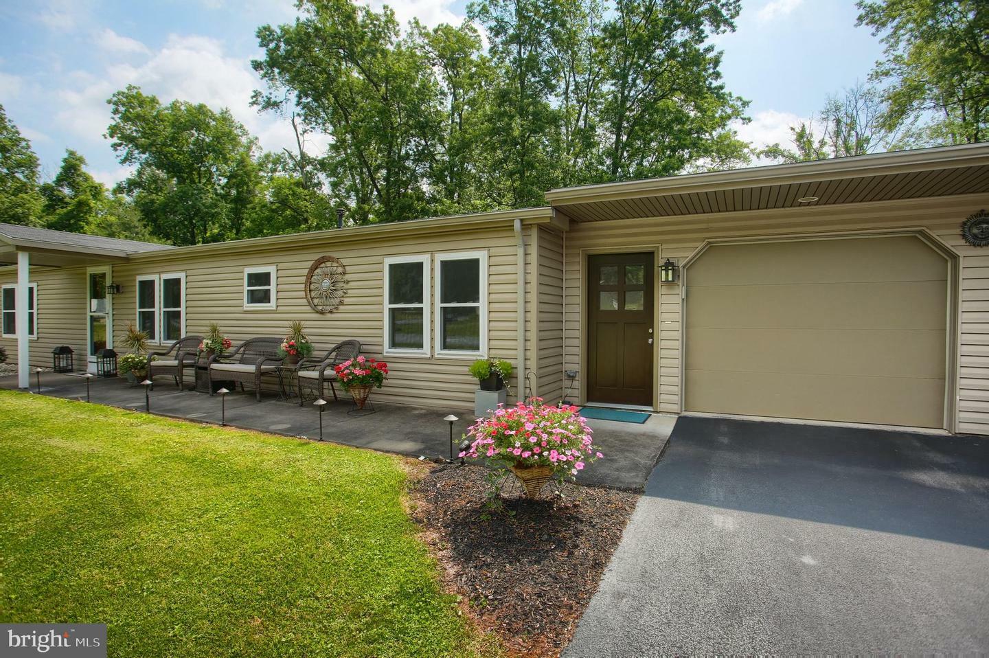 Property Photo:  3015 Krepps Road  PA 17057 