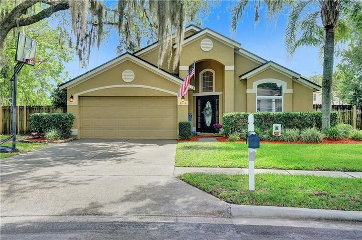 Property Photo:  616 Lake Claire Court  FL 32765 