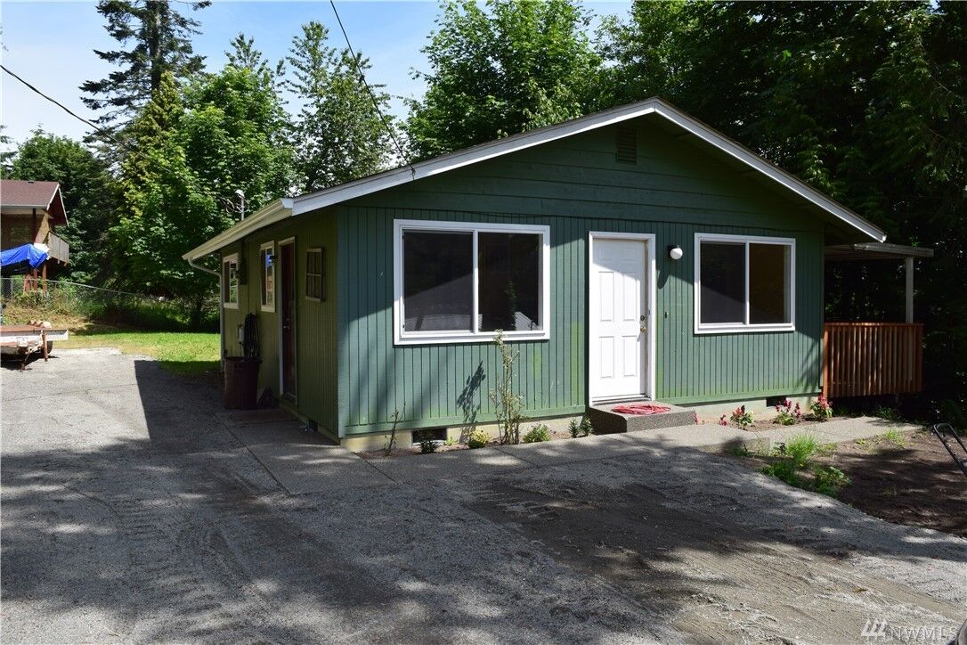 Property Photo:  2606  123rd Avenue SW  WA 98512 