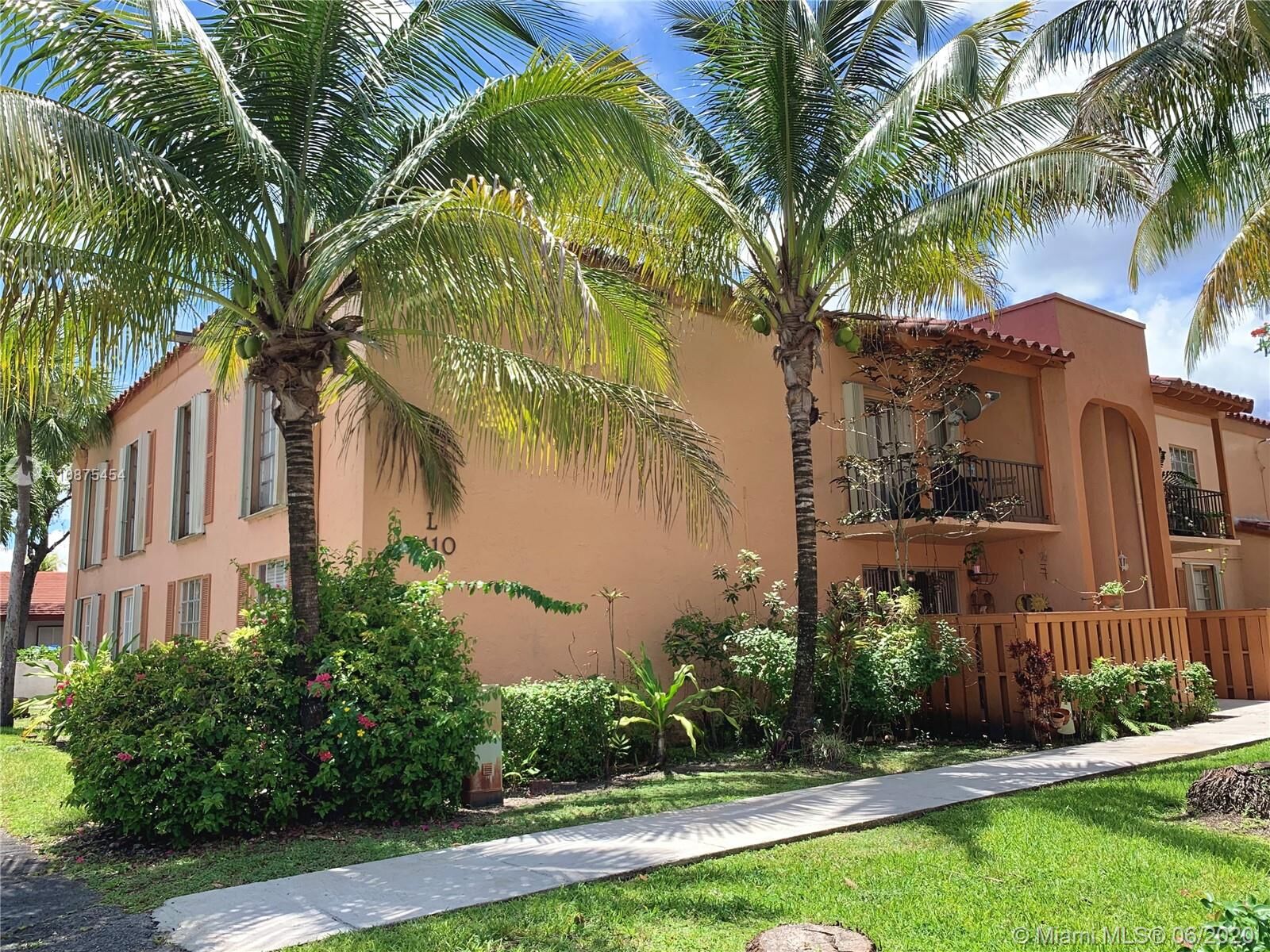 Property Photo: 7110 Fairway Dr L10 FL 33014