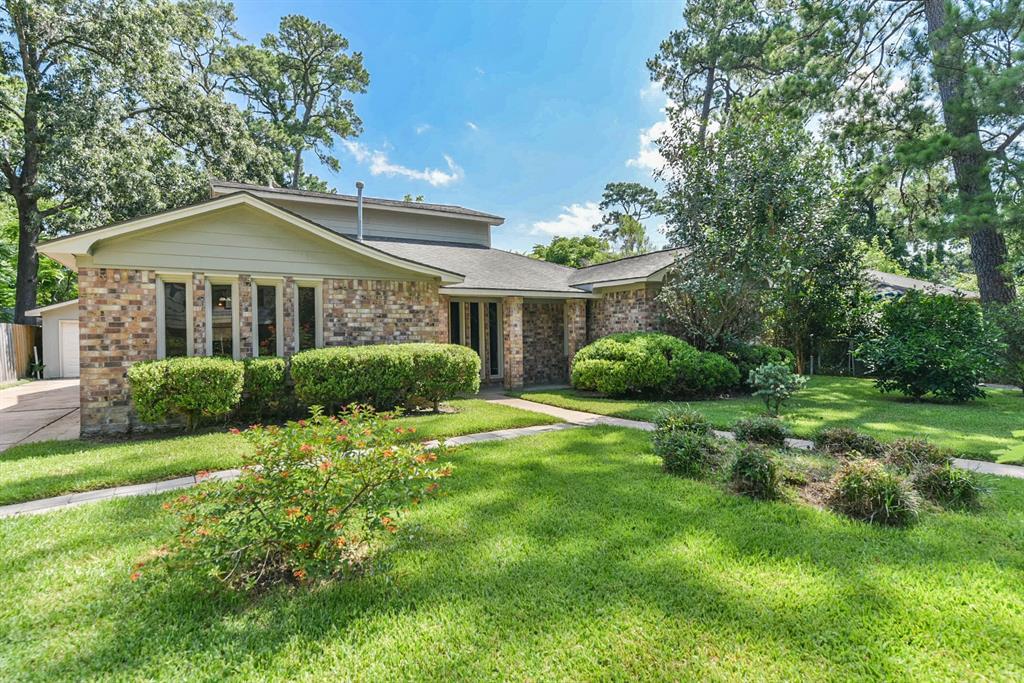 Property Photo: 4401 Fernwood Drive TX 77021