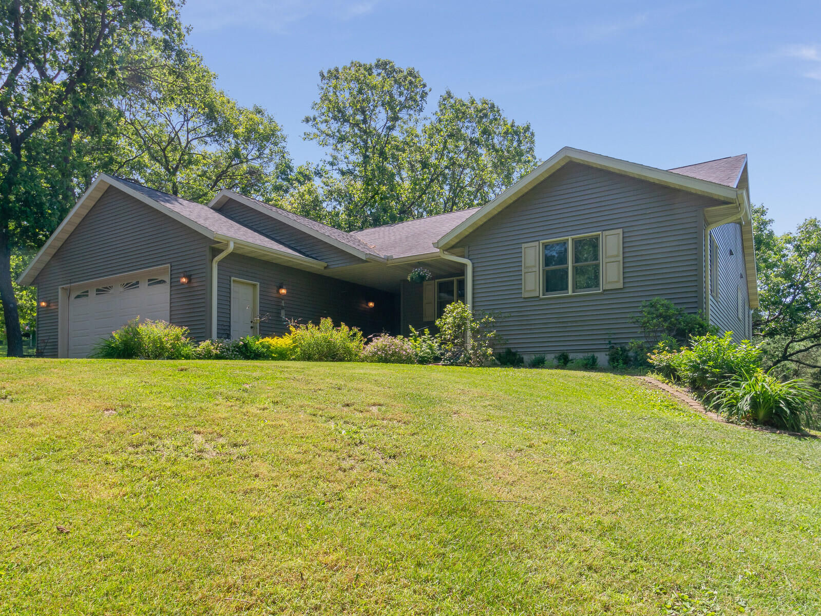 Property Photo:  8476 Idyllview Ave  WI 54656 