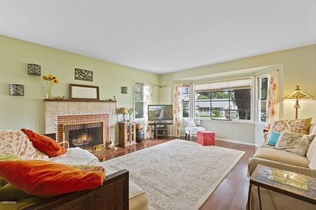 Property Photo:  2974 N Raymond Avenue  CA 91001 