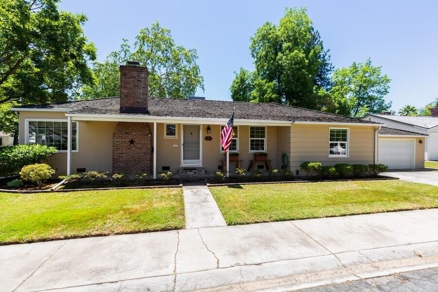 Property Photo:  5290 I Street  CA 95819 