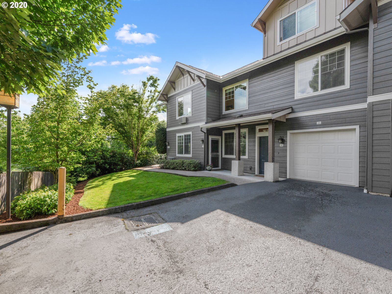 Property Photo:  10800 SE 17th Cir K121  WA 98664 