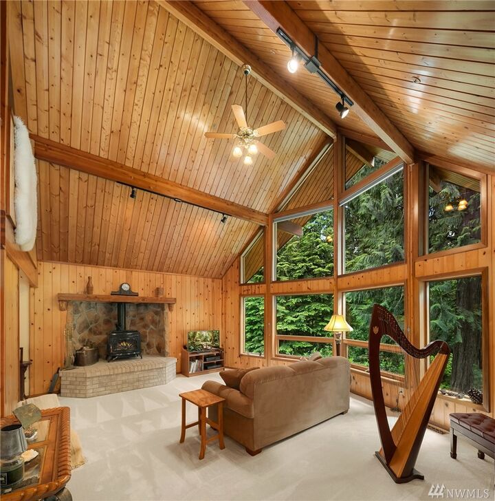 Property Photo: 28702 SE 67th Street WA 98027