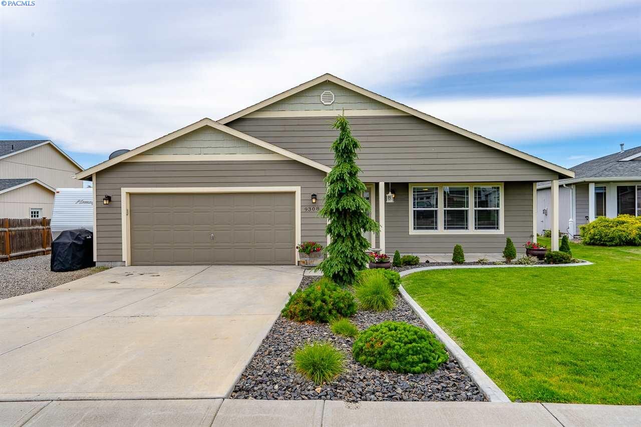 Property Photo:  9308 Welsh Dr  WA 99301 