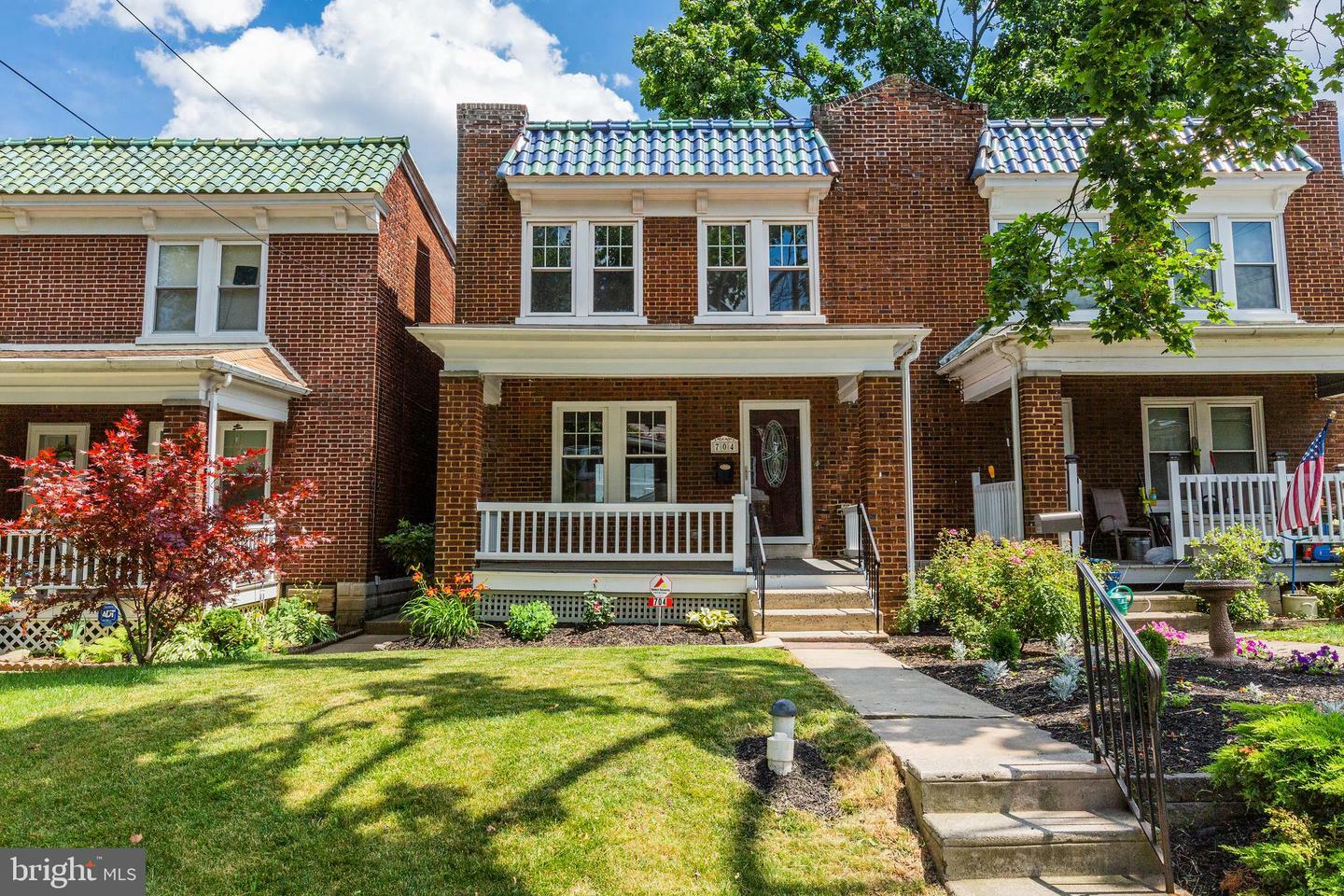 Property Photo:  704 New Holland Avenue  PA 17602 