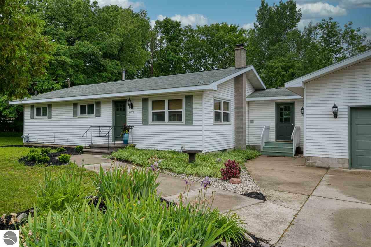 Property Photo:  4795 Bunker Hill Road  MI 49690 