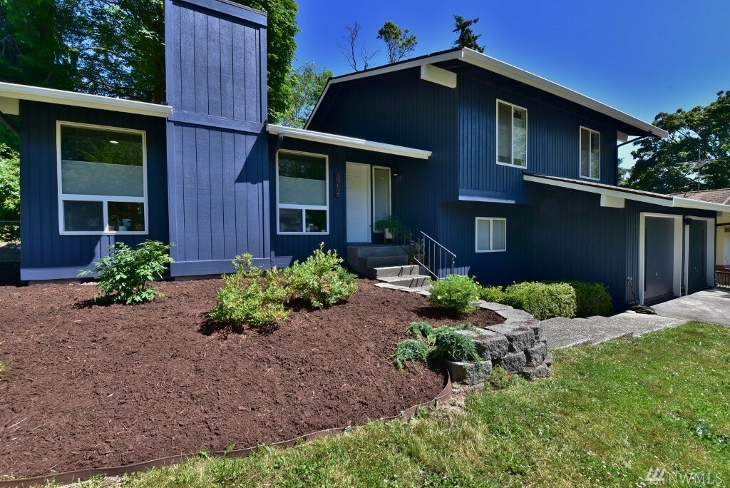 Property Photo:  3256 NE Quinault Dr  WA 98311 