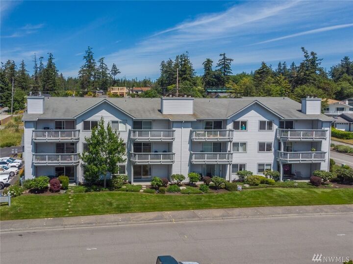 Property Photo:  1510  Skyline Way A201  WA 98221 
