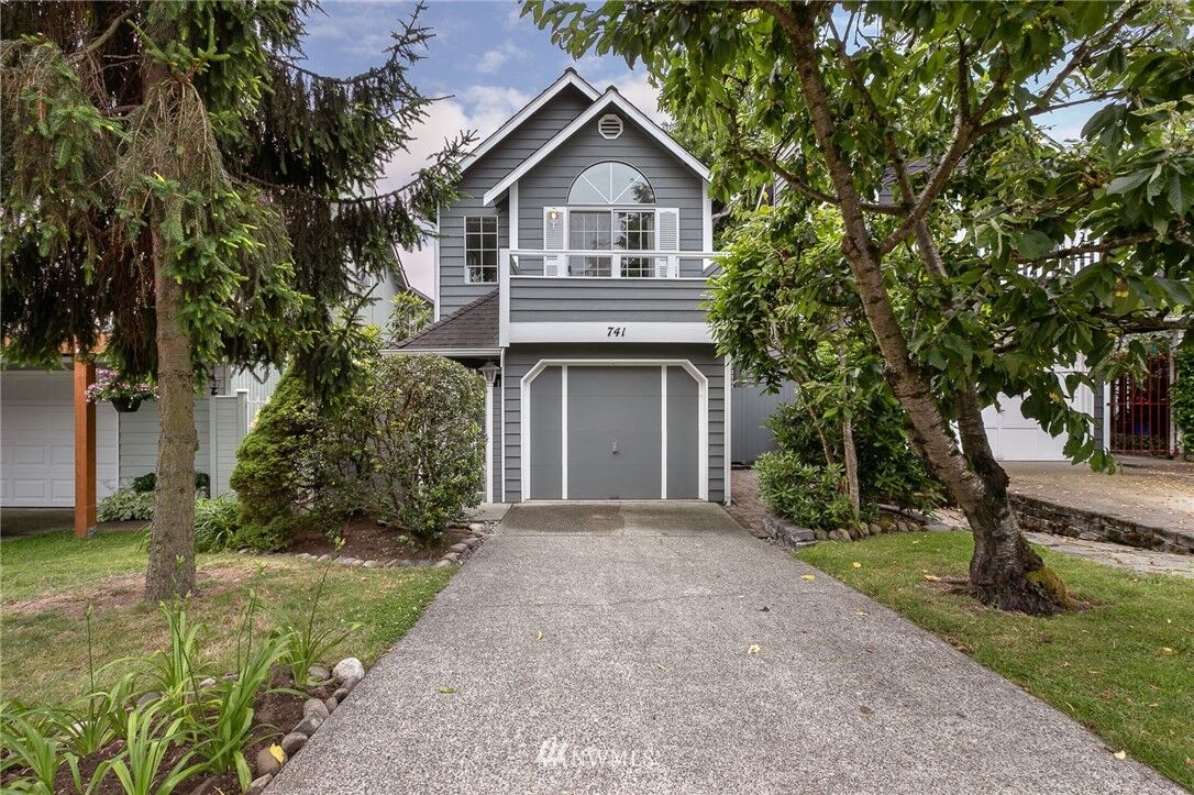 Property Photo:  741 N  87th Street  WA 98103 
