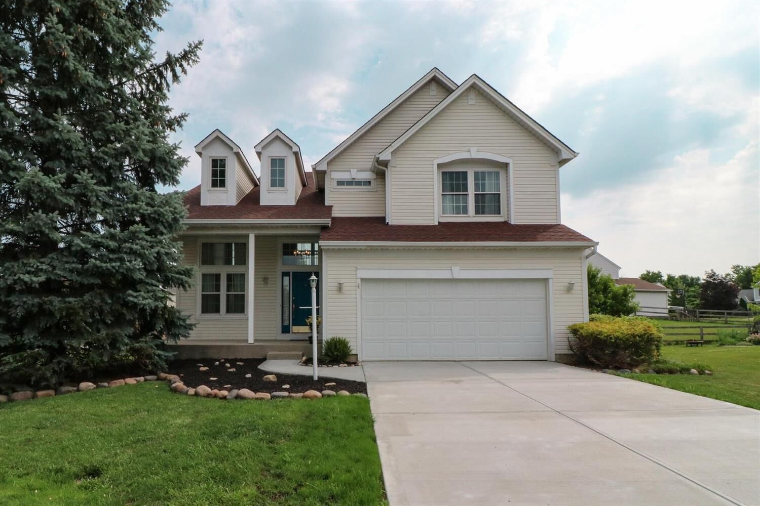 Property Photo:  6658 Spring Mist Ct  OH 45040 