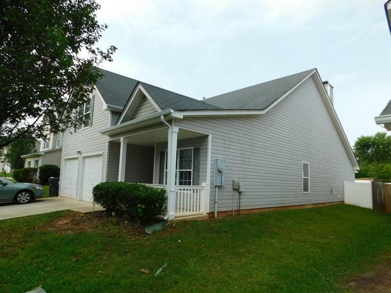 Property Photo:  3011 Summer Breeze Drive  GA 30180 