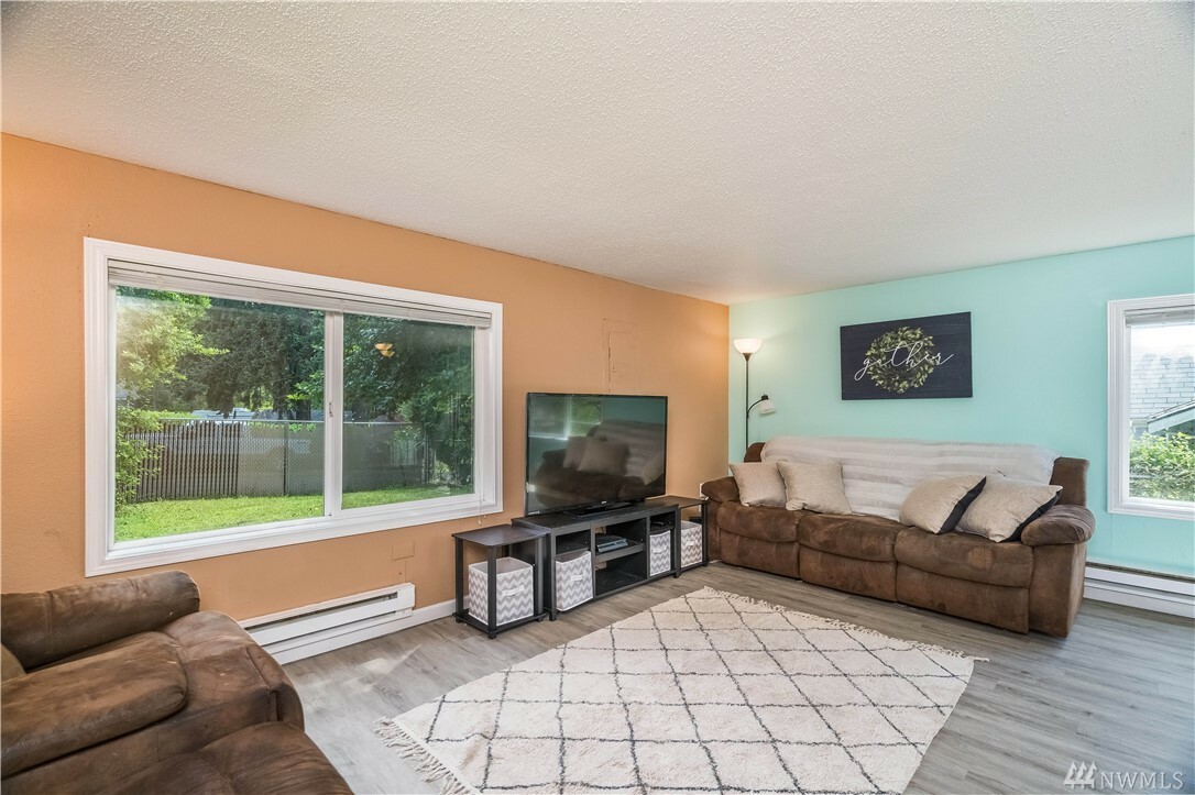Property Photo: 605 98th St S WA 98444