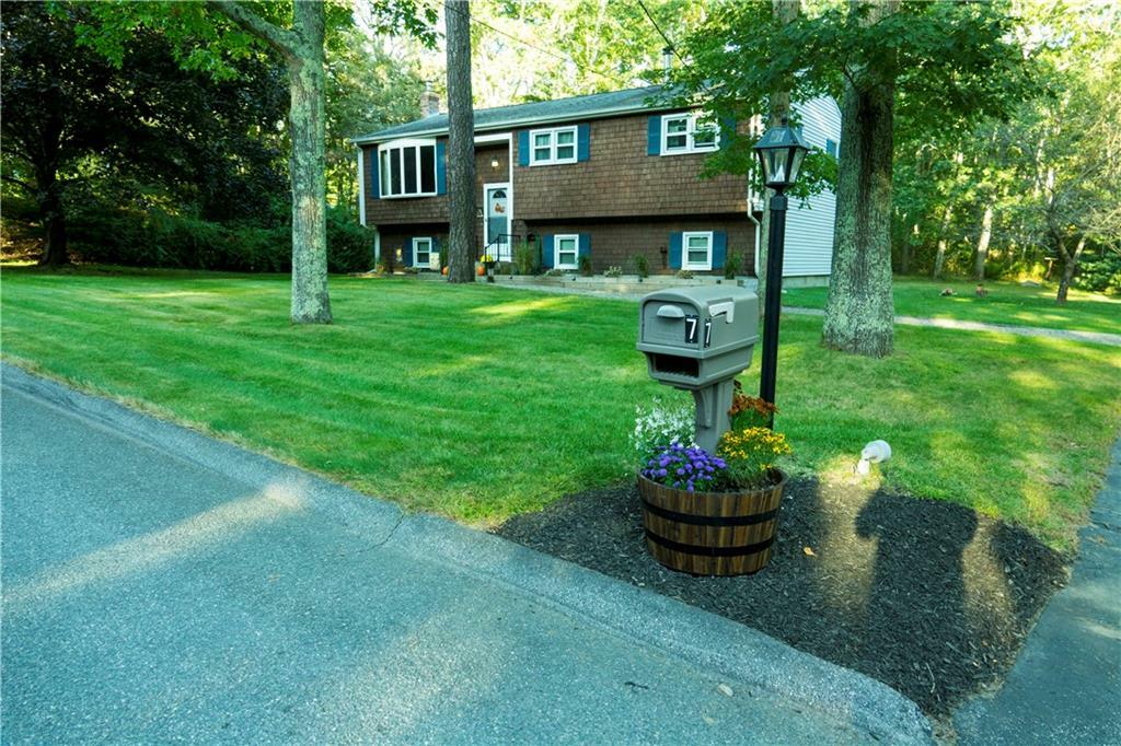 Property Photo:  7 Clearview Dr  RI 02892 