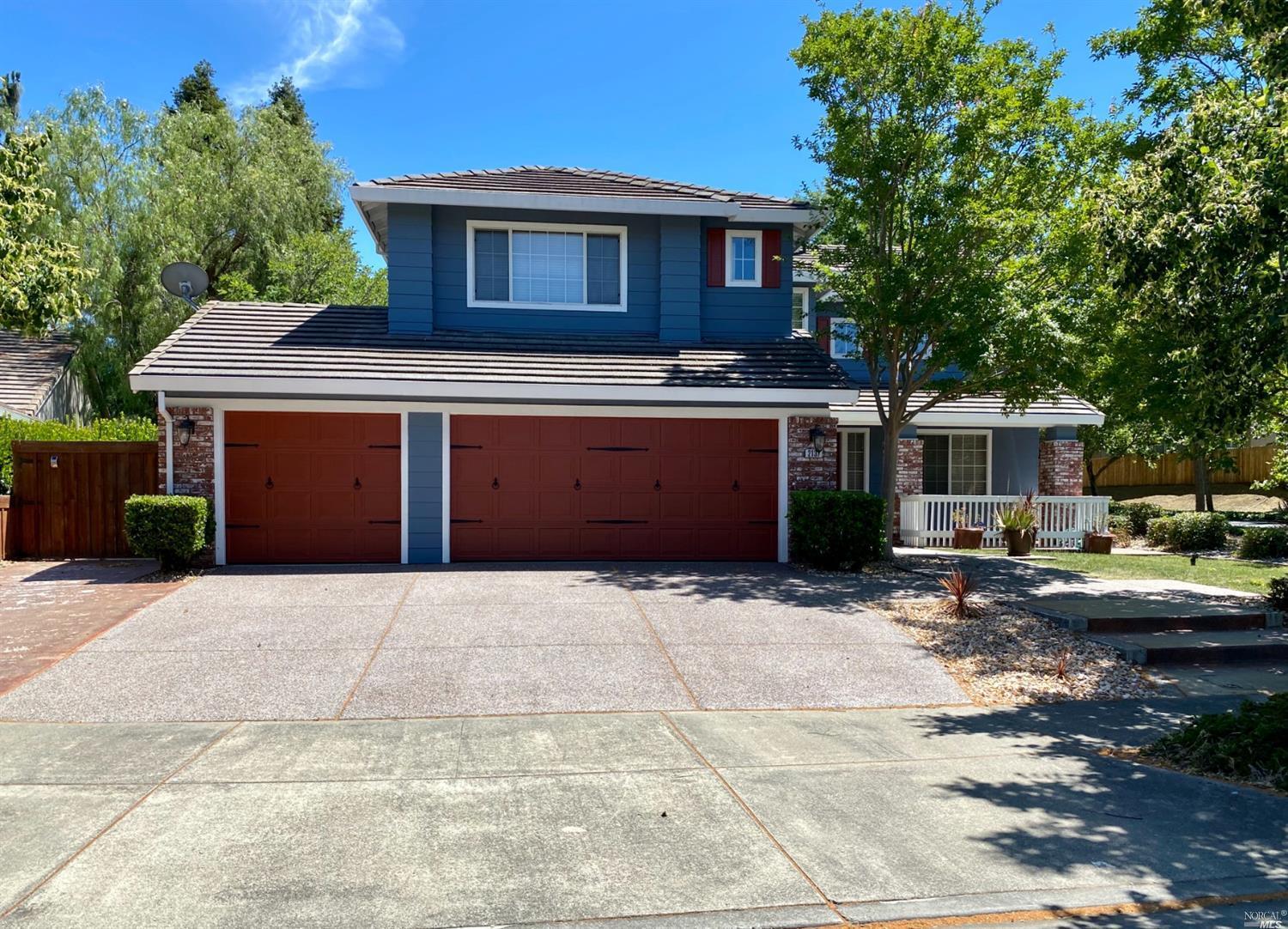 Property Photo:  2137 Misty Oaks Court  CA 94534 