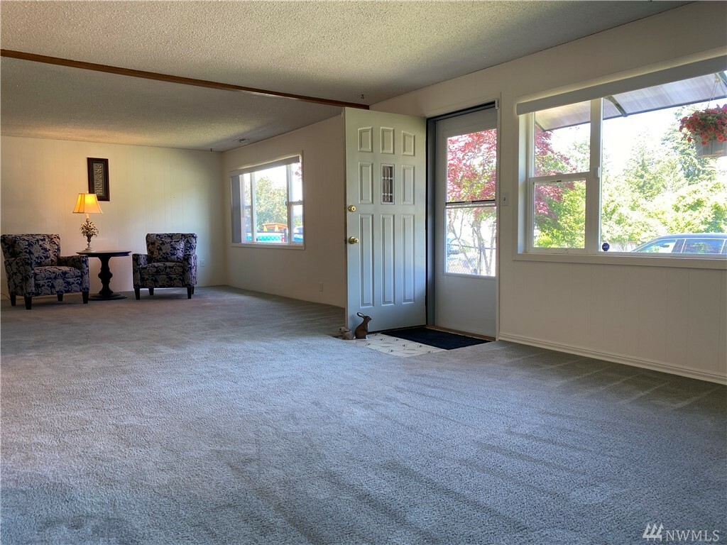 Property Photo: 519 S 11th St WA 98584