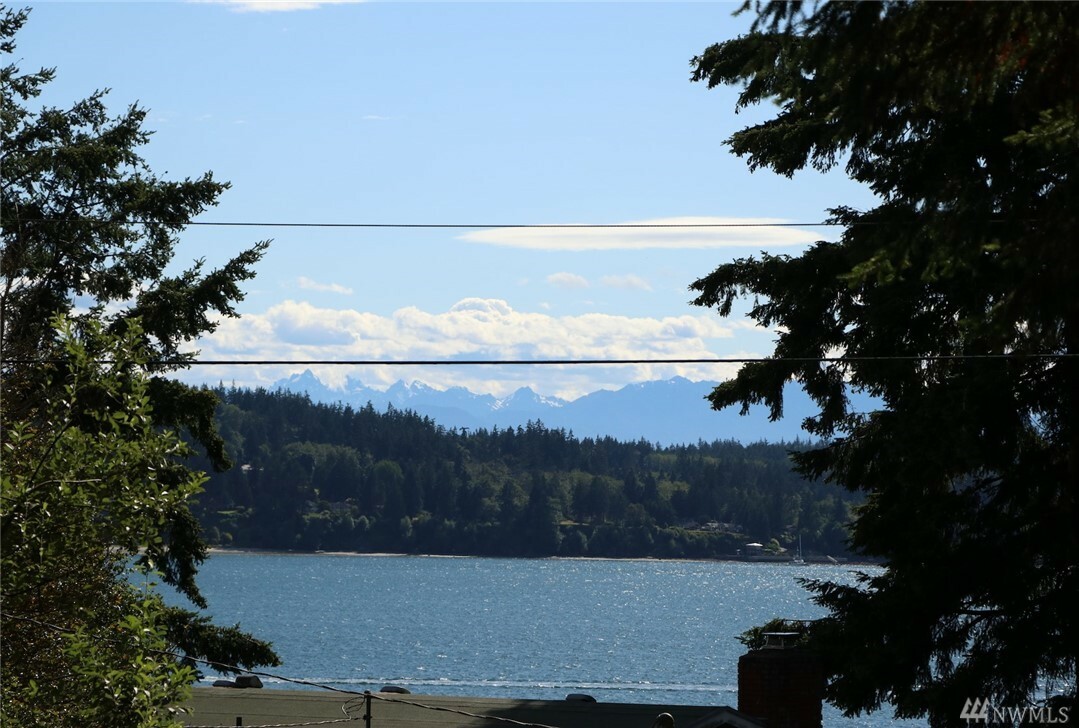 Property Photo:  4073 Beach Dr  WA 98249 