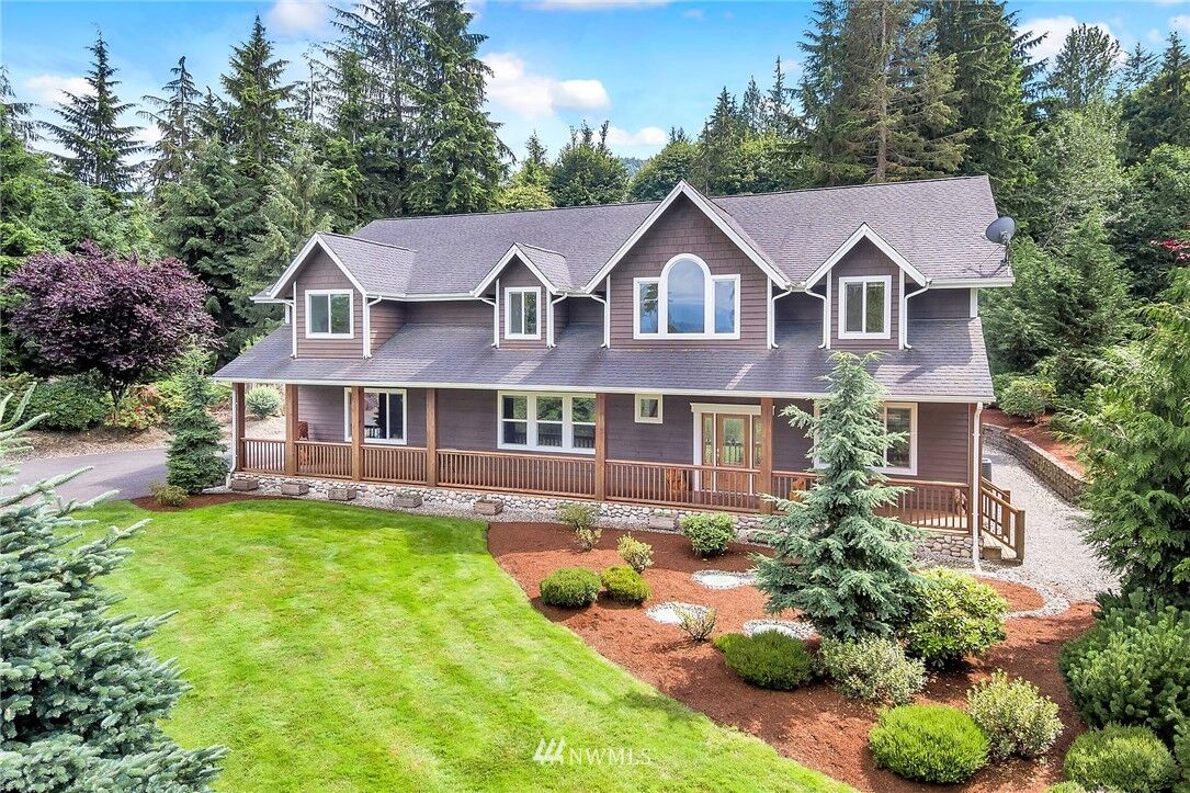 Property Photo:  17117  265th Avenue SE  WA 98272 