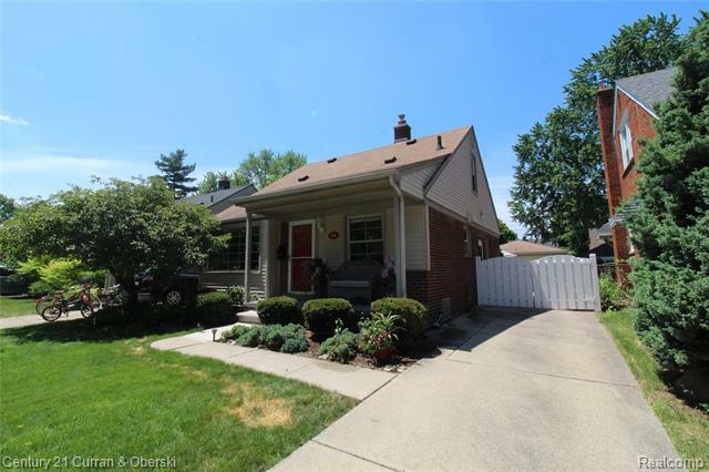 Property Photo:  3546 Hipp Street  MI 48124 