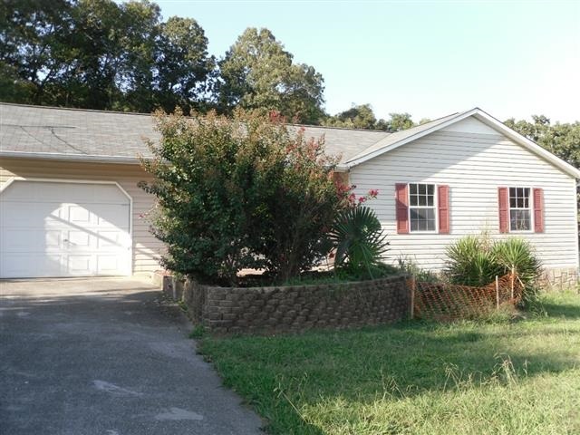 Property Photo:  228 County Road 587  TN 37329 