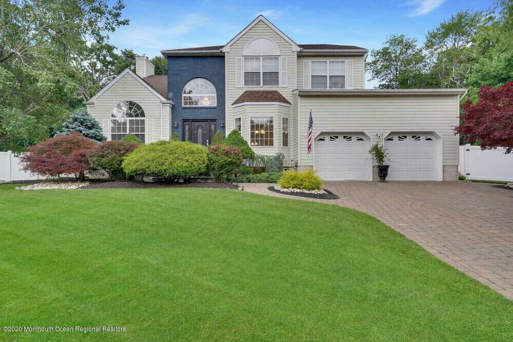 Property Photo: 5 Gaelic Court NJ 08527