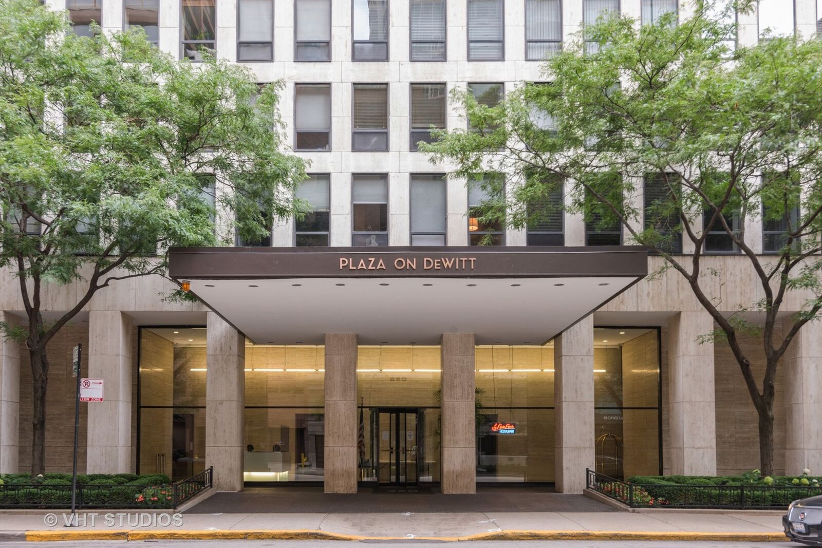 Property Photo: 260 E Chestnut Street 1507 IL 60611