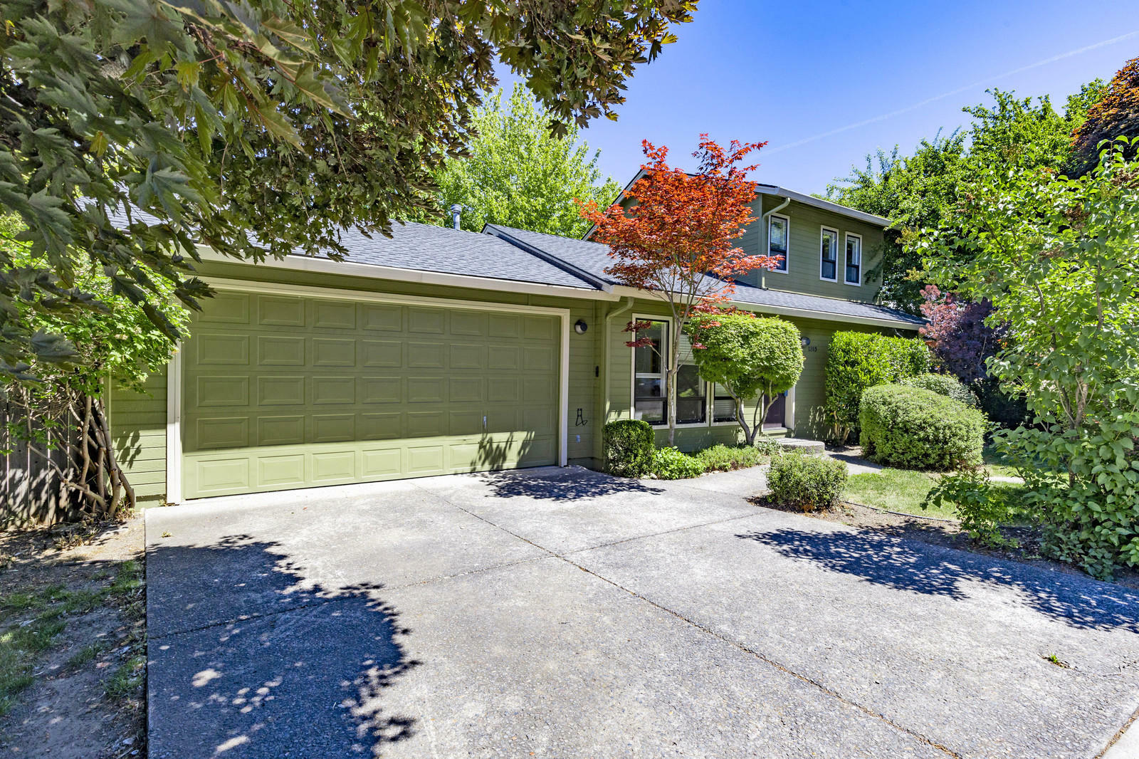 Property Photo: 1315 Romeo Drive OR 97520