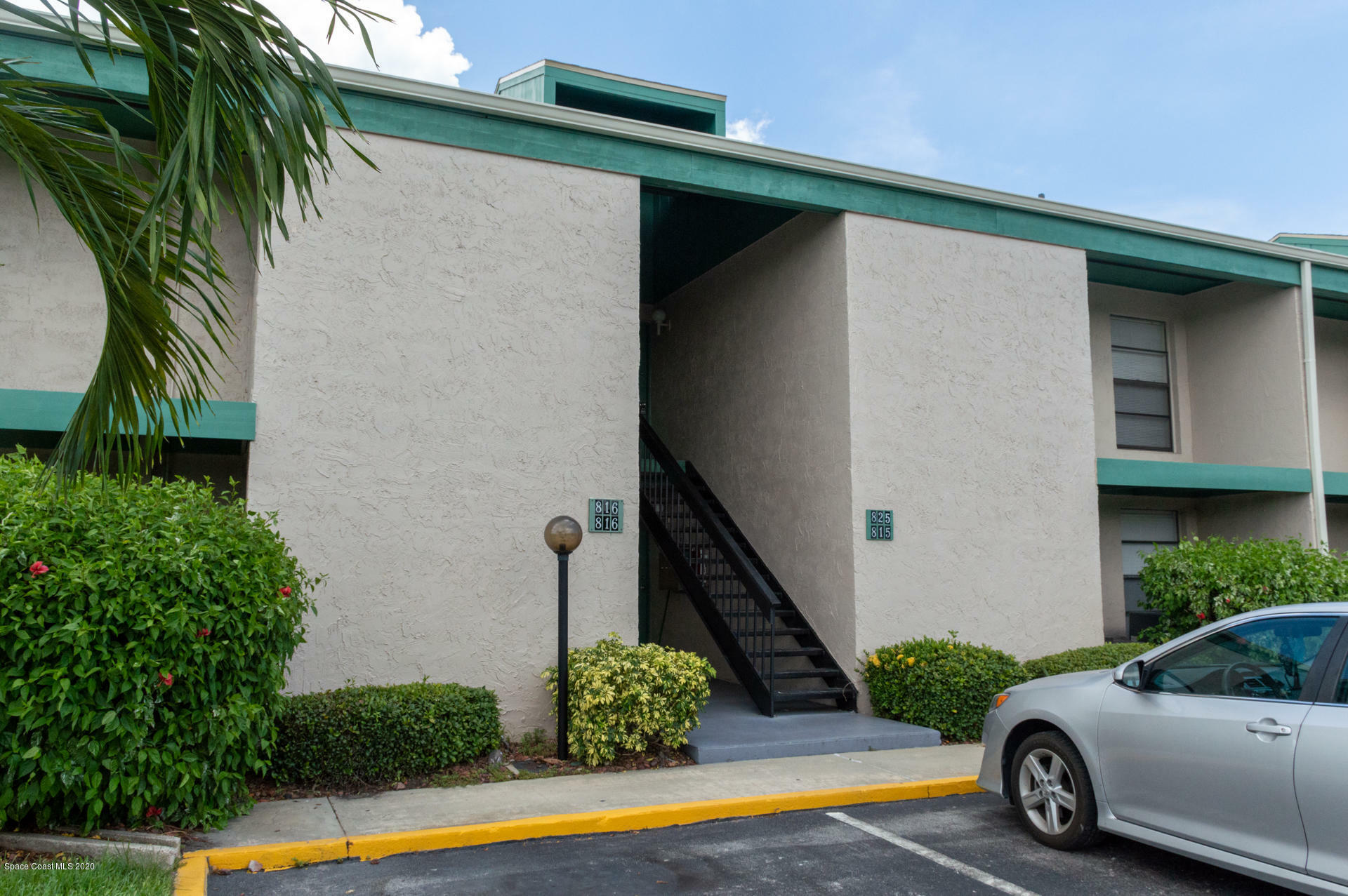 Property Photo: 1225 N Wickham Road FL 32935