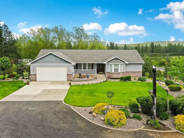 27208 N Cottonwood Rd  Chattaroy WA 99003 photo