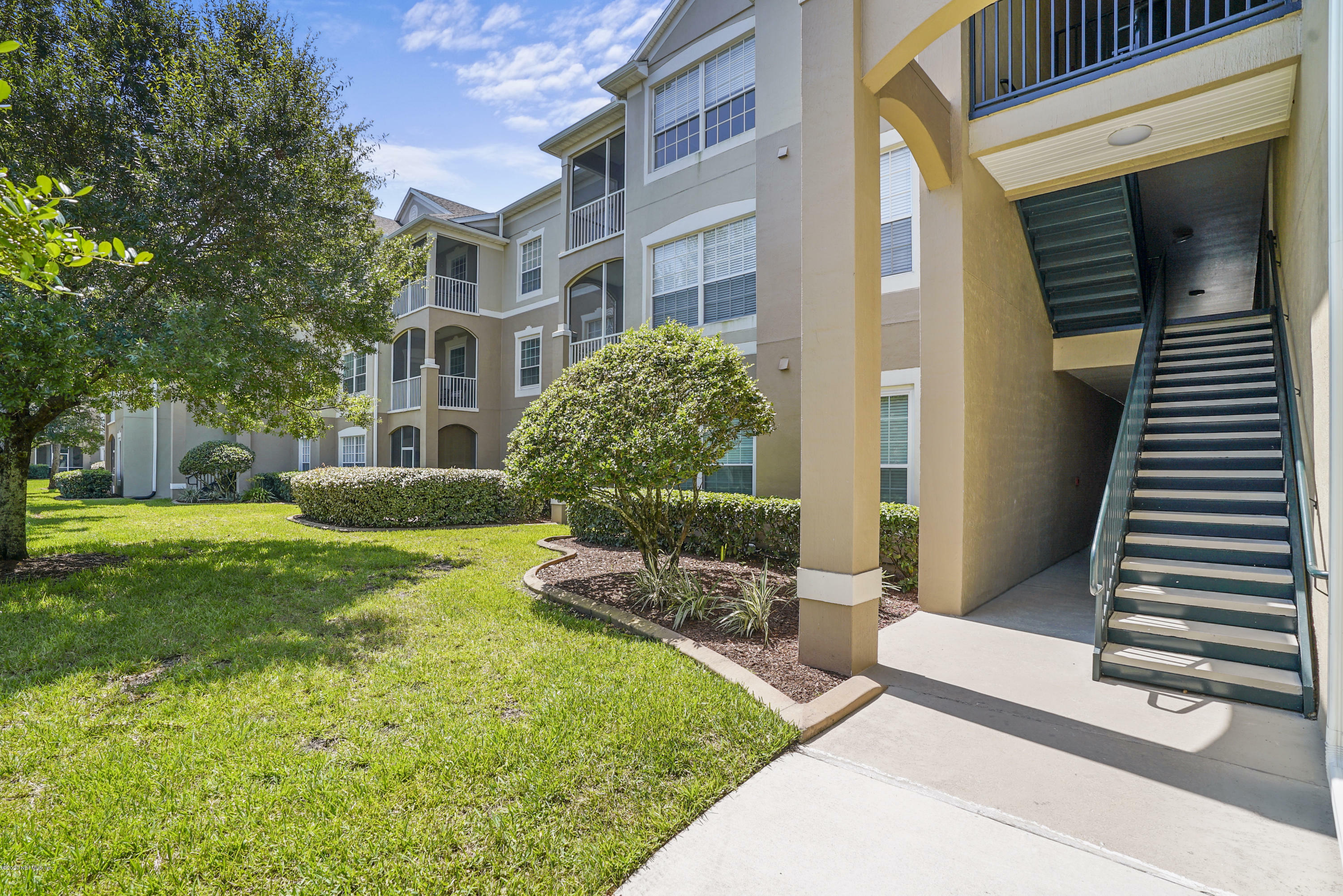 Property Photo:  7990 Baymeadows Road E 629  FL 32256 