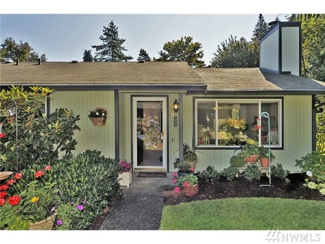 257 SE Croston Lane B  Issaquah WA 98027 photo