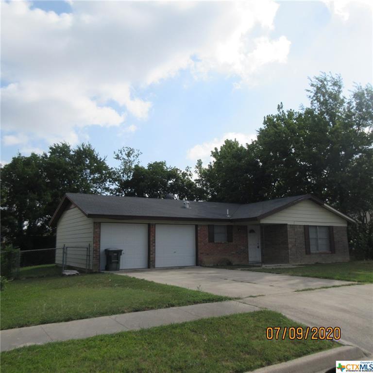 Property Photo: 1511 McCarthy Avenue TX 76549