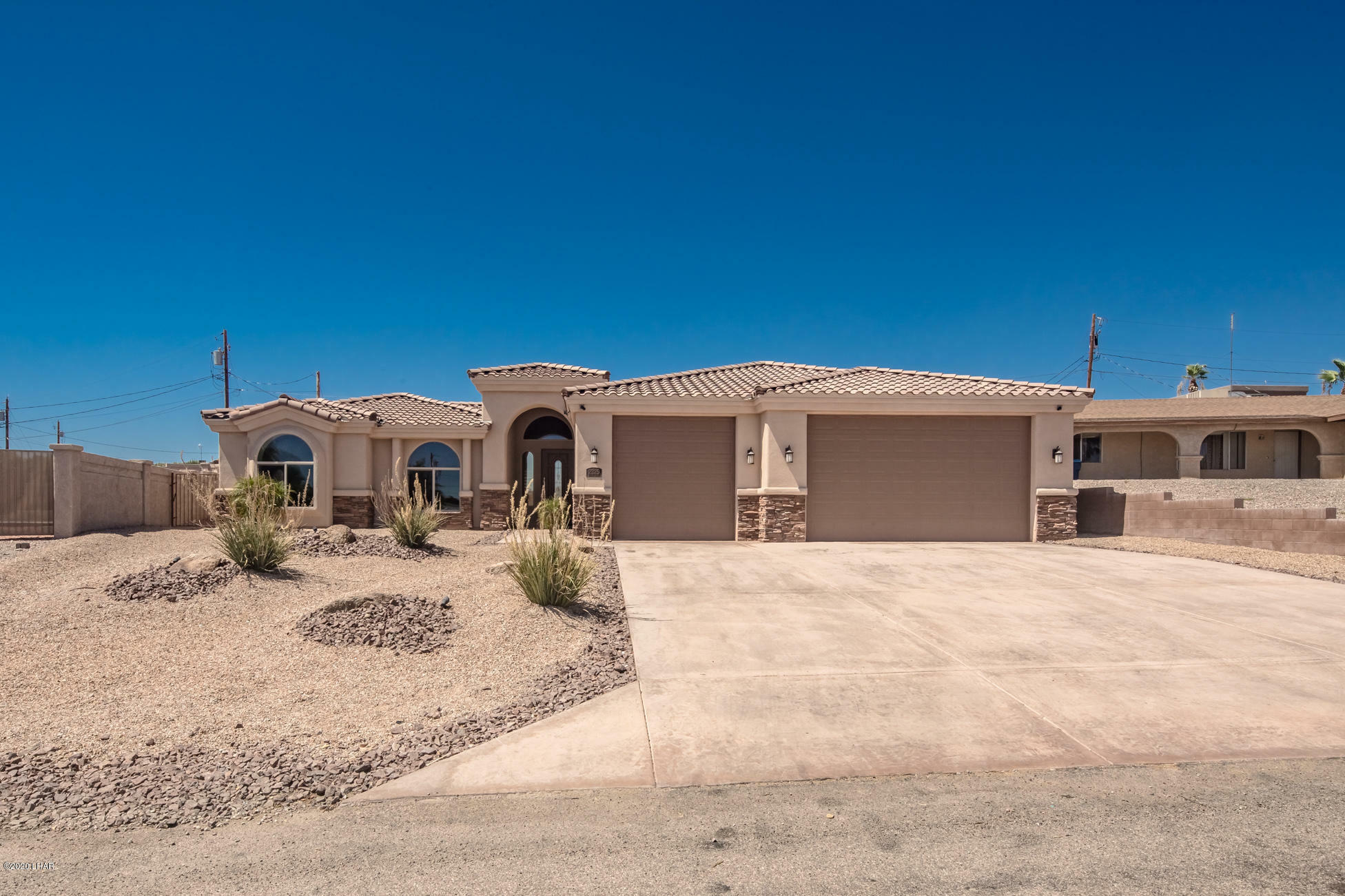 Property Photo:  2325 Regatta Dr  AZ 86404 