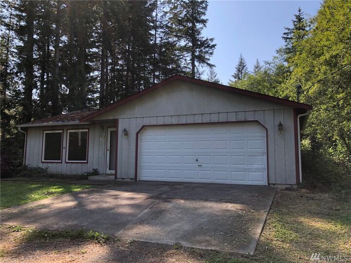 Property Photo: 681 E Lake Shore Dr E WA 98584
