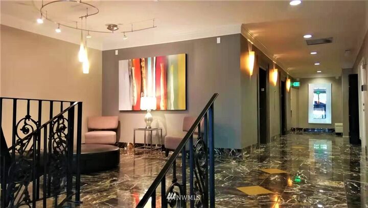Property Photo:  1105 Spring Street 802  WA 98104 