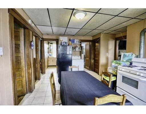 Property Photo: 16 Groton Pl MA 01604