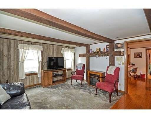 Property Photo: 124 Main MA 01568