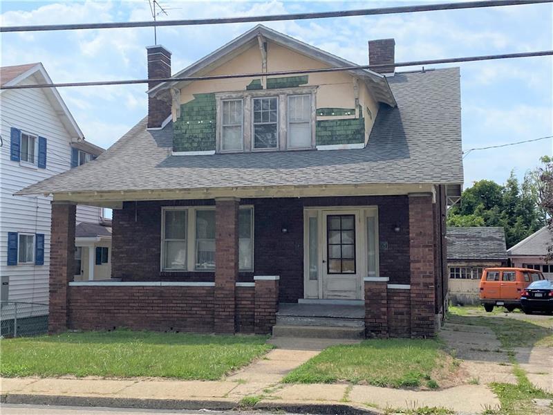 Property Photo: 554 E Crawford Ave PA 15425