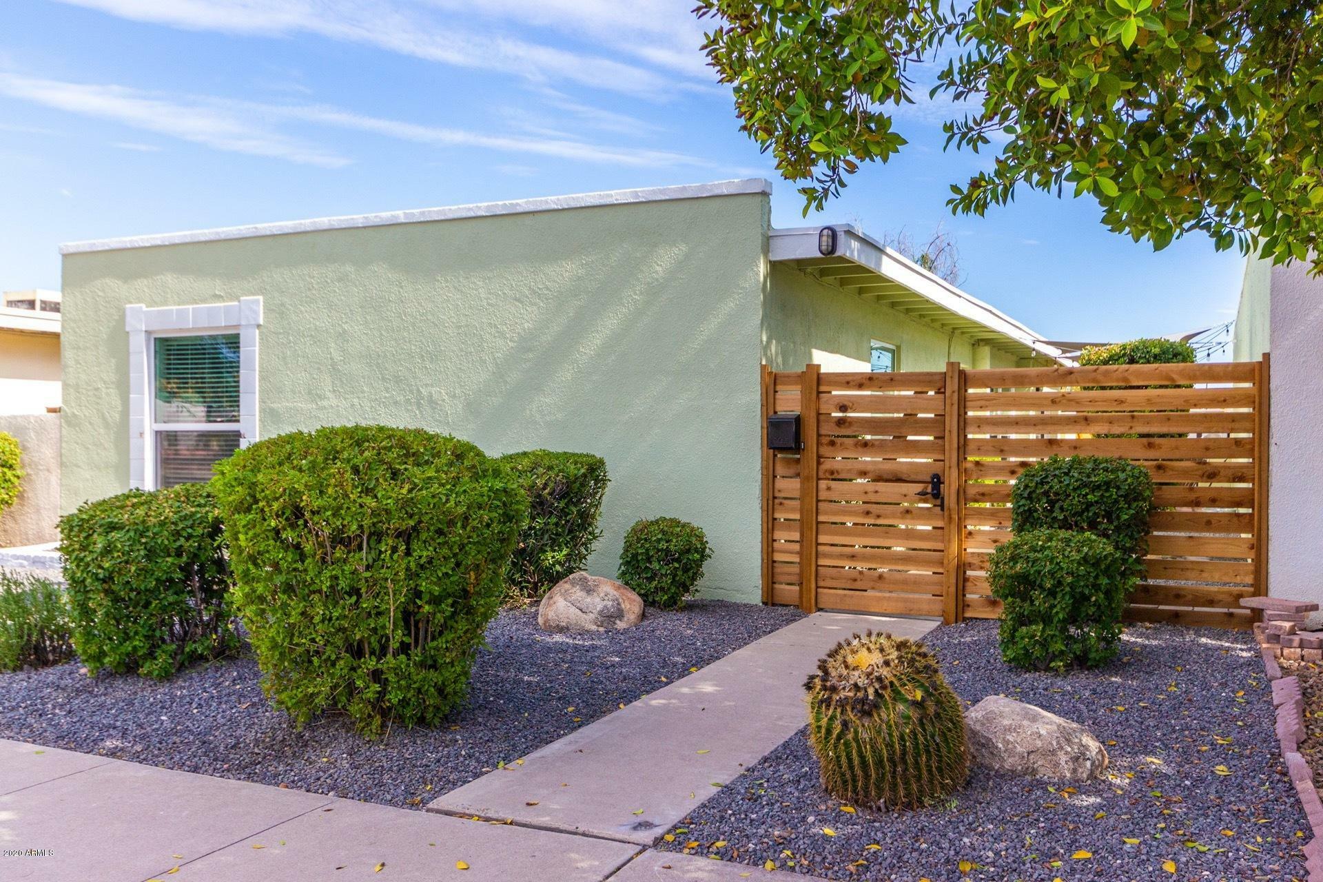 Property Photo:  428 W La Jolla Drive  AZ 85282 