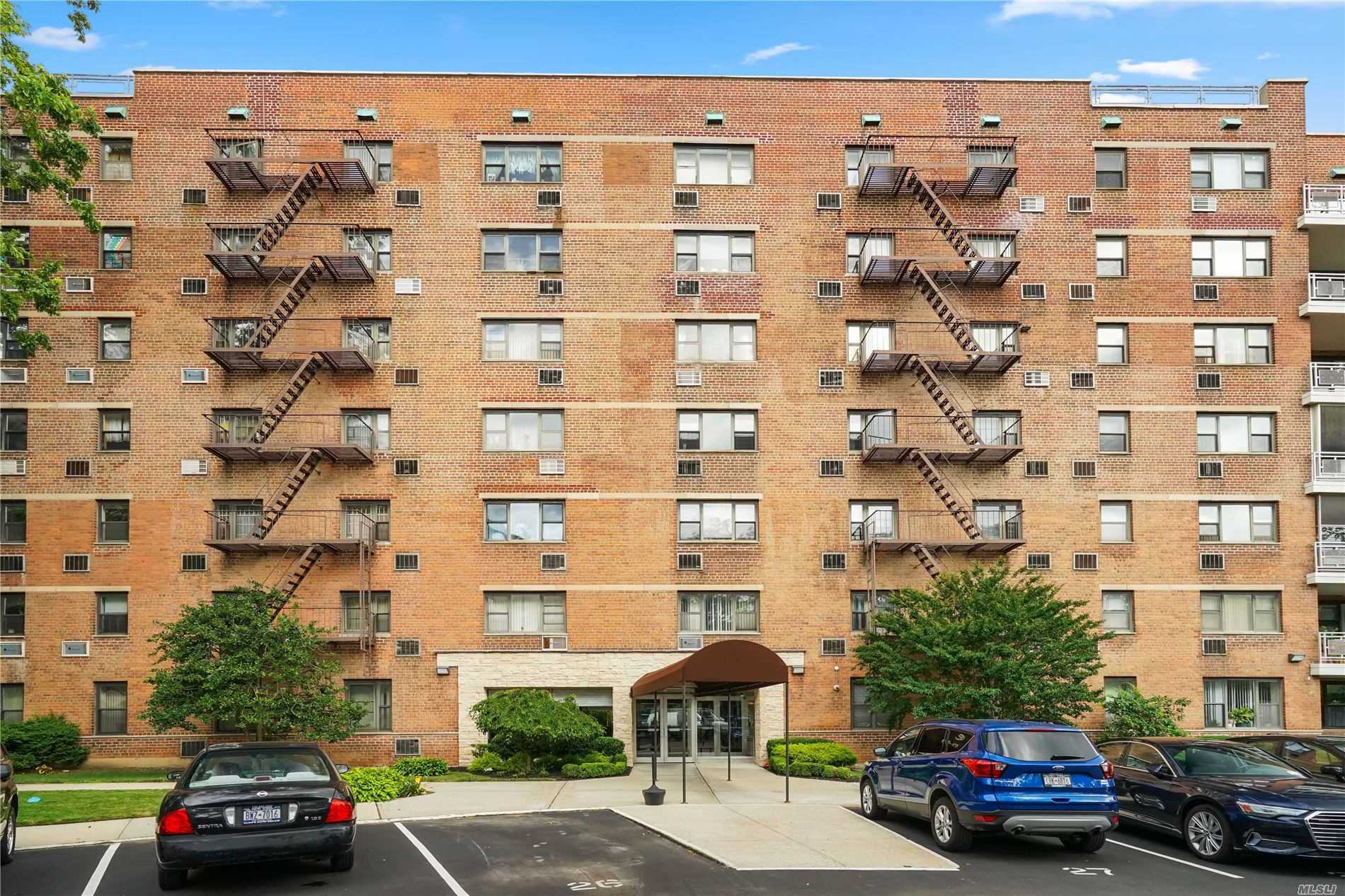 Property Photo:  89-40 151st Avenue 6E  NY 11414 