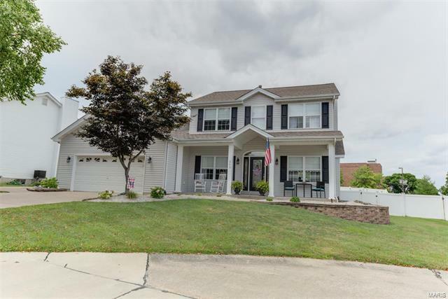 Property Photo: 203 Black Lantern Court 63376