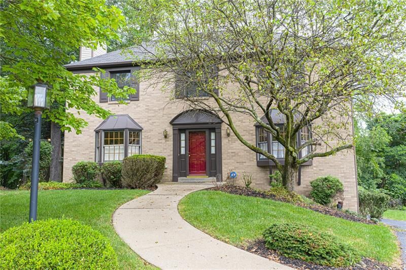 Property Photo:  545 Woodland Road  PA 15237 