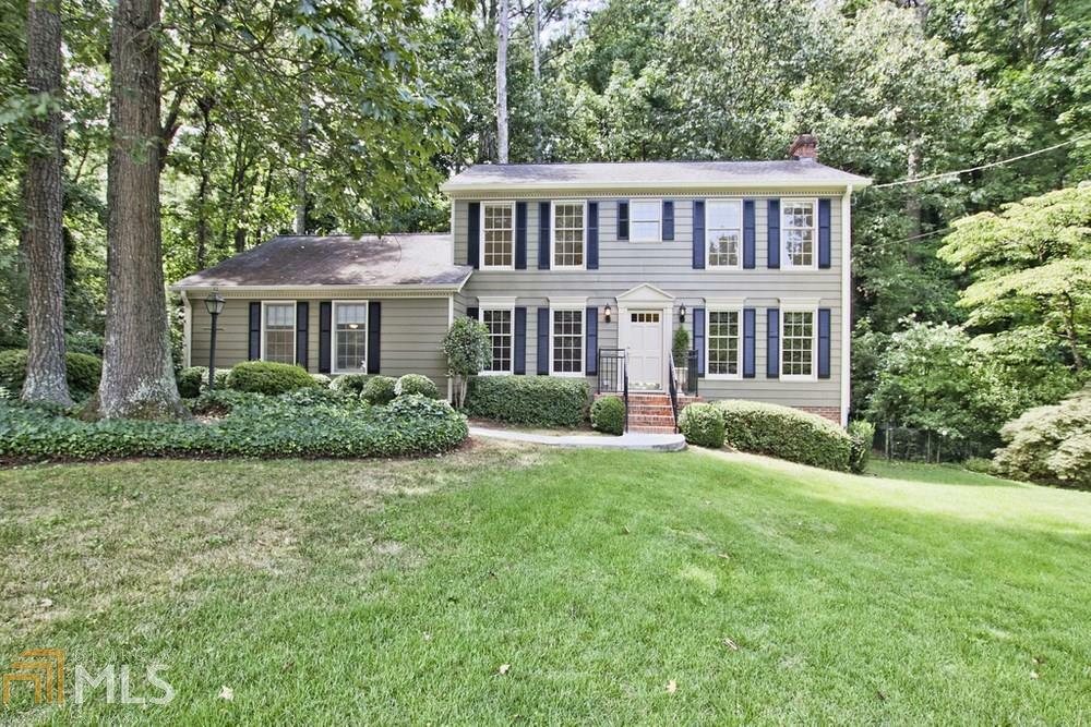Property Photo: 655 Westbrook Pl GA 30044