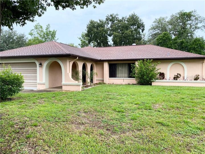 Property Photo: 2335 Waterfall Drive FL 34608