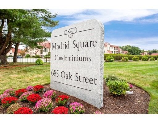 Property Photo: 685 Oak 23-10 MA 02301