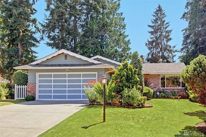 9912  225th Place SW  Edmonds WA 98020 photo