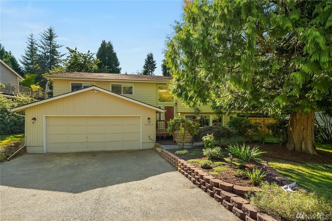 Property Photo:  16317 177th Place NE  WA 98072 